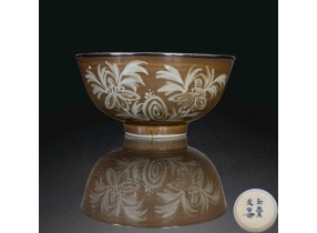 Minh  tương dứu bạch hoa oản ngọc đường giai khí明 酱釉白花碗玉堂佳器 
