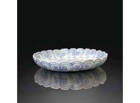 Nguyên  thanh hoa liên hoa thức bàn  元 青花莲花式盘 