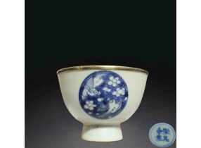 Thanh khang hy  thanh hoa hoa huỷ tiểu bôi清康熙 青花花卉小杯 