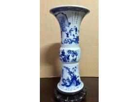 Đại Minh Gia Tĩnh niên chế(大明嘉靖年製),tích:Ẩm trung bát tiên đồ hoa cô清康熙 青花饮中八仙图花觚