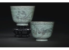 Thanh  mặc thái miêu kim long phượng bôi清 墨彩描金龙凤杯 